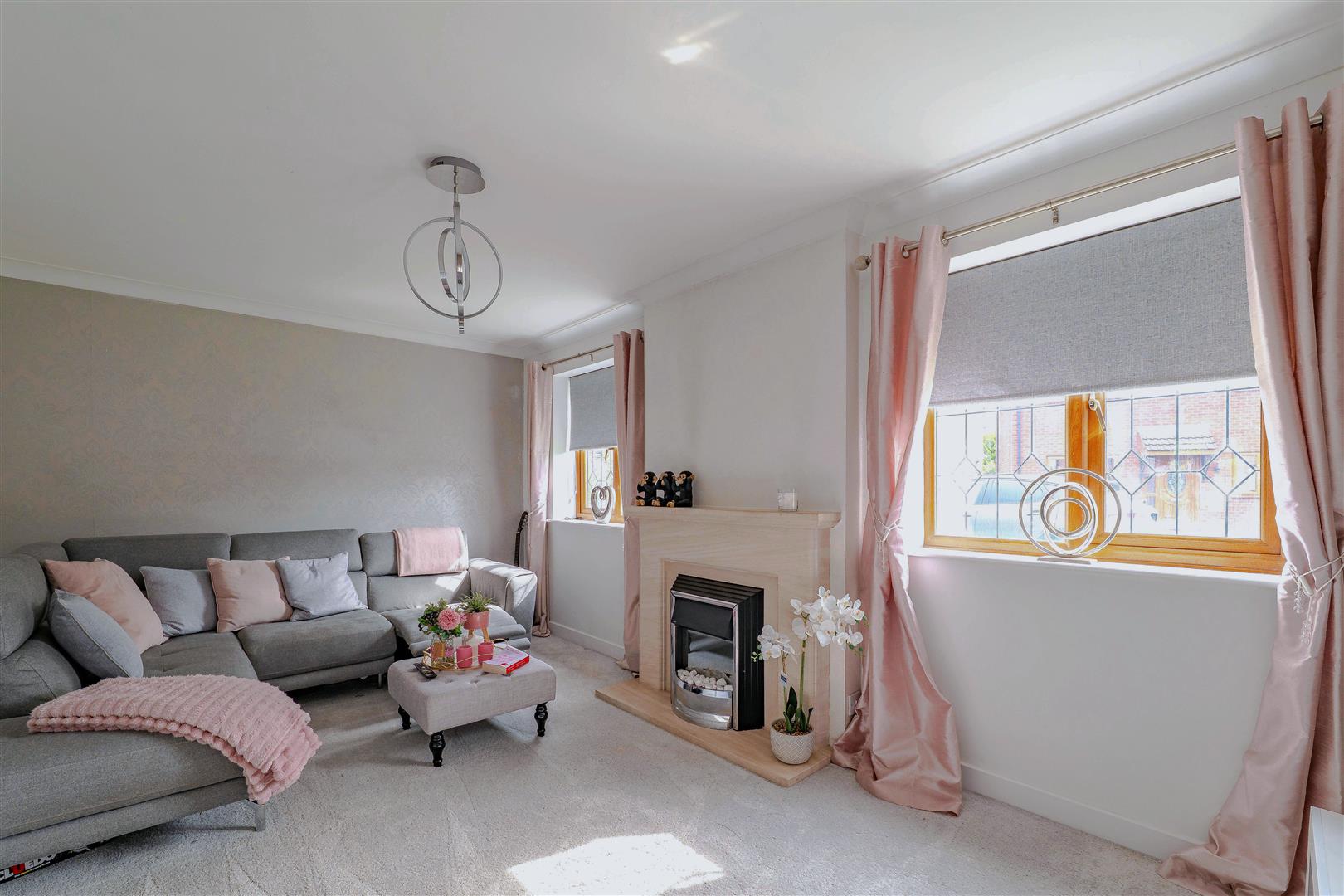 3 bed property in Ashfields, Leyland